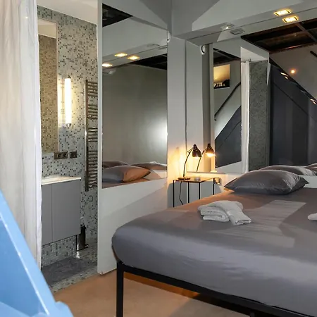 Apartamento Loft Atypique Avec Terrasse, Calme Et Cosy